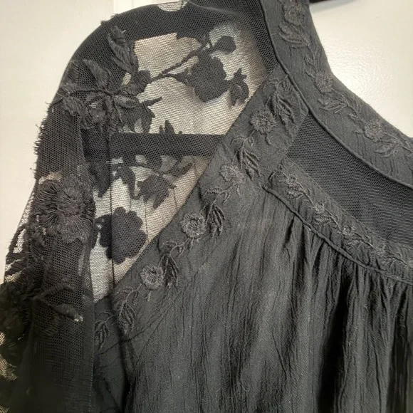 American Eagle Black Lace Blouse Size XL - Picture 7 of 12